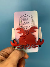 Load image into Gallery viewer, Feeling Crabby Earrings