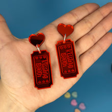 Load image into Gallery viewer, Kissing Booth Earrings