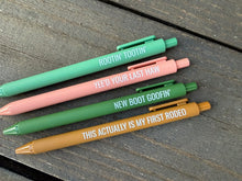 Load image into Gallery viewer, Hootin' &amp; Hollerin' Pen Set
