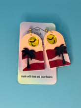 Load image into Gallery viewer, Spooky Sunset Earrings
