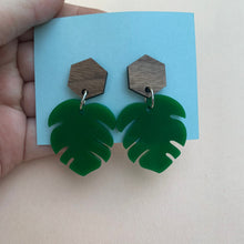 Load image into Gallery viewer, Monstera Leaf Earrings
