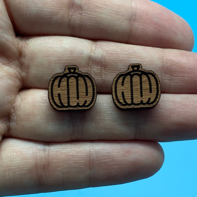 Pumpkin Studs